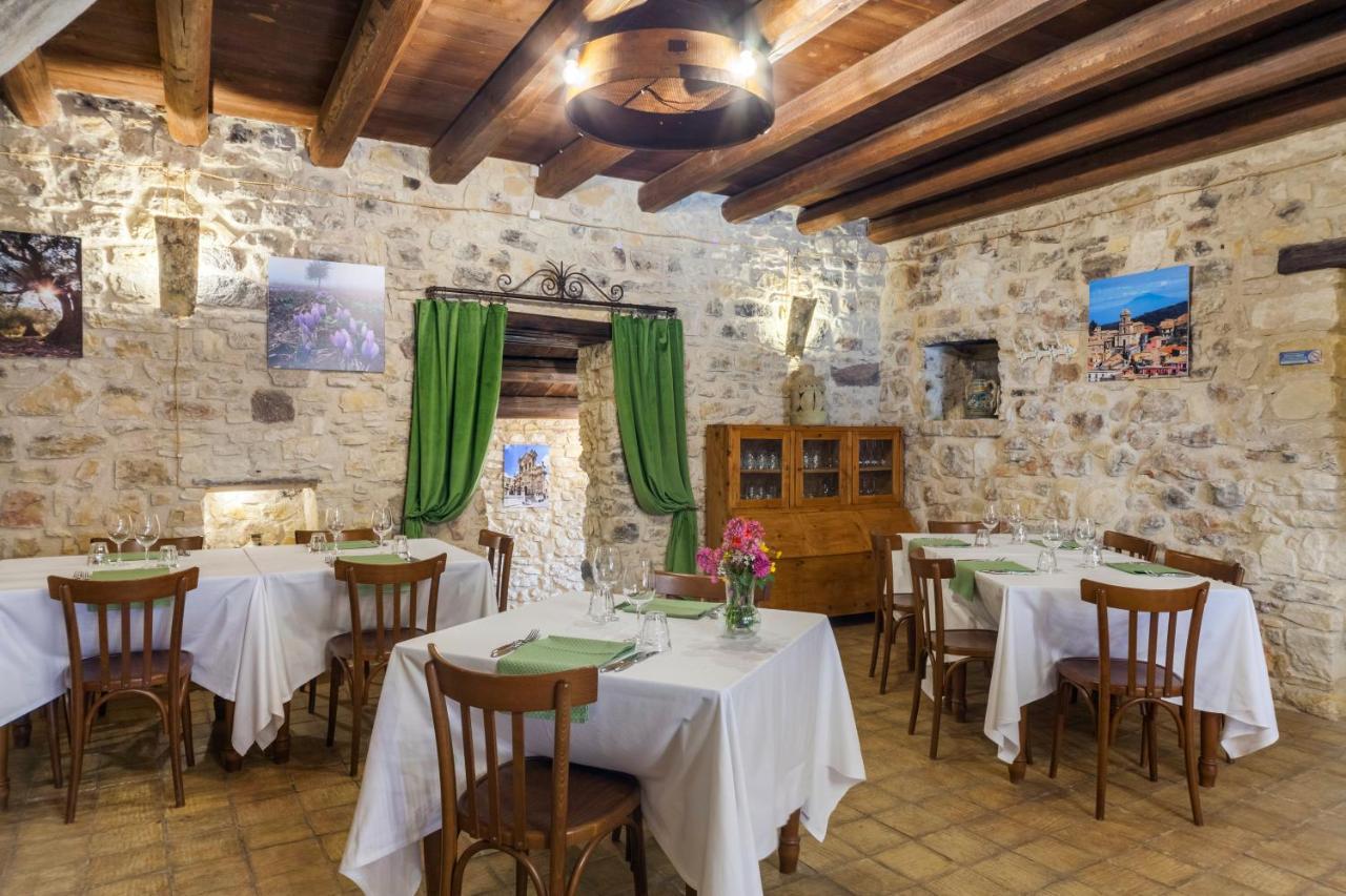 Masseria Fortificata Lo Zafferaneto Buccheri Εξωτερικό φωτογραφία