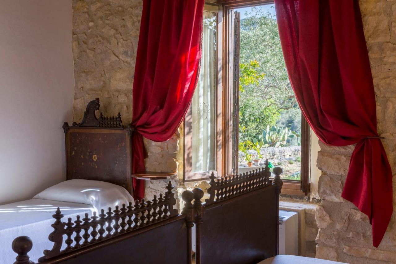 Masseria Fortificata Lo Zafferaneto Buccheri Εξωτερικό φωτογραφία