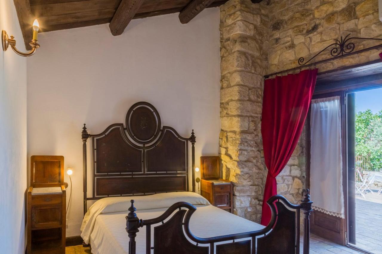 Masseria Fortificata Lo Zafferaneto Buccheri Εξωτερικό φωτογραφία