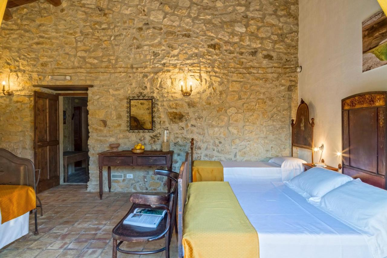 Masseria Fortificata Lo Zafferaneto Buccheri Εξωτερικό φωτογραφία