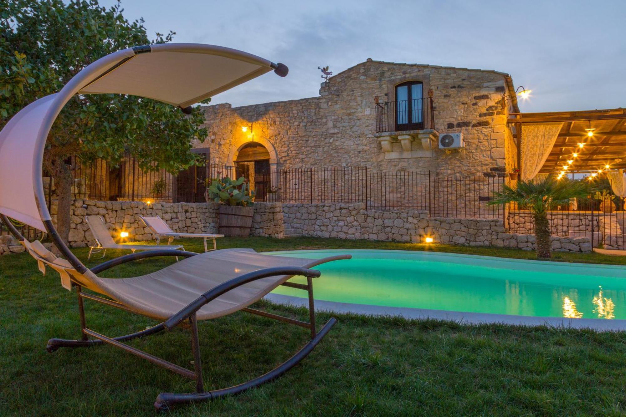 Masseria Fortificata Lo Zafferaneto Buccheri Εξωτερικό φωτογραφία